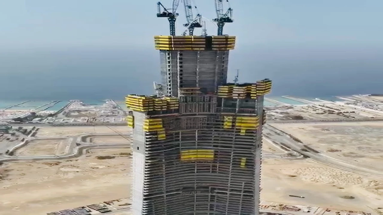 الوليد بن طلال: أعمال البناء جارية لبرج بطول 430 متراً